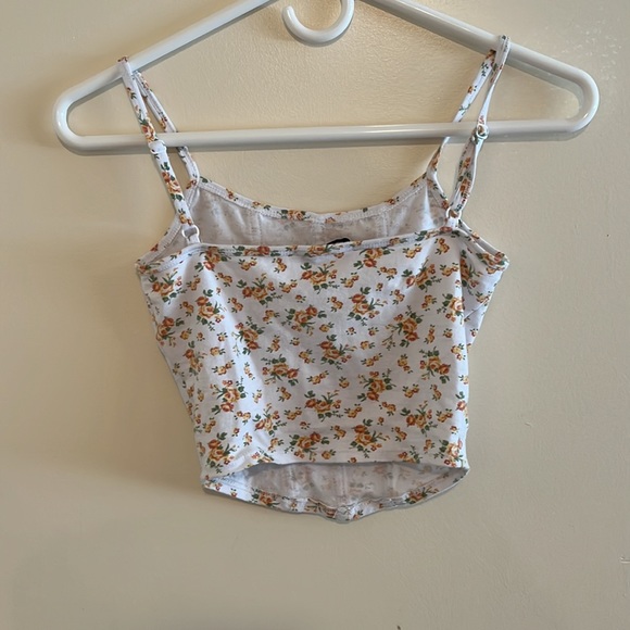cropped rsq floral tank top - Picture 4 of 5